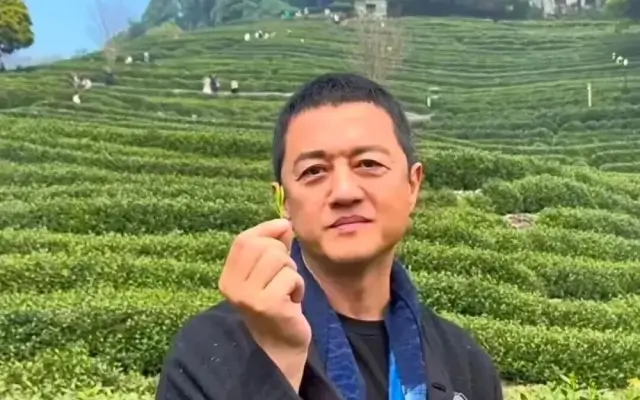 李亚鹏——二次离婚，多次创业失败，为什么不值得被嘲笑？